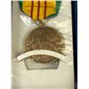 Image 2 : US American Vietnam Service Medal 1967 with Box