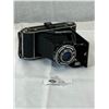Image 2 : Nice Vintage Antique Wirgin pop out Camera with Case