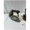 Image 1 : Nice Lot of 2 Antique Irons