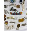 Image 3 : Nice Lot of vintage keychains