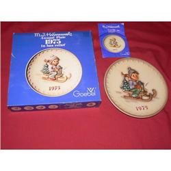 Hummel #268 Ride Into Christmas 1975 Plate #1677984