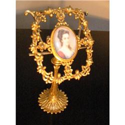 Charming Vintage Medalion on stand marked!  #1708230