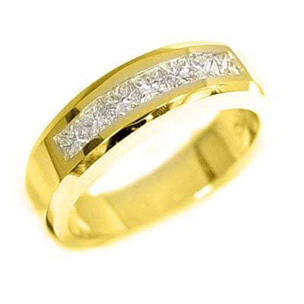 Natural 1.02 CTW Men's Diamond Ring 14KT Yellow Gold