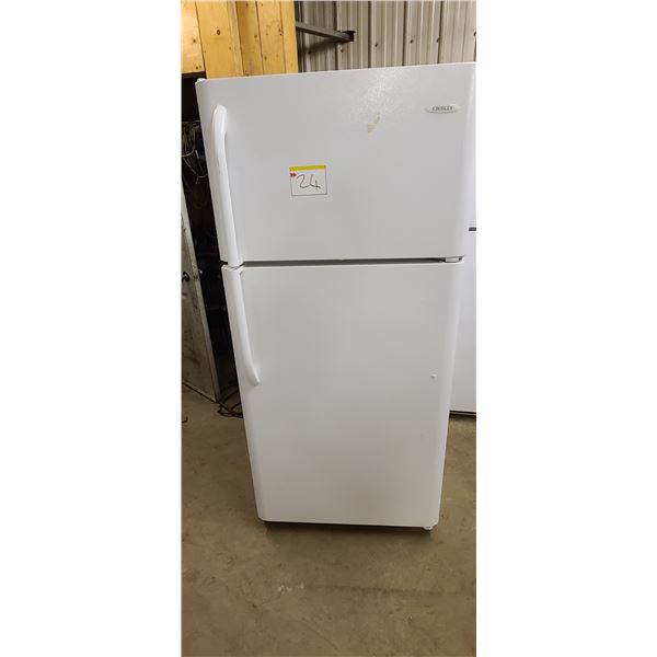 CROSLEY FRIDGE FREEZER- WHITE LOCATED IN FORT MCMURRAY