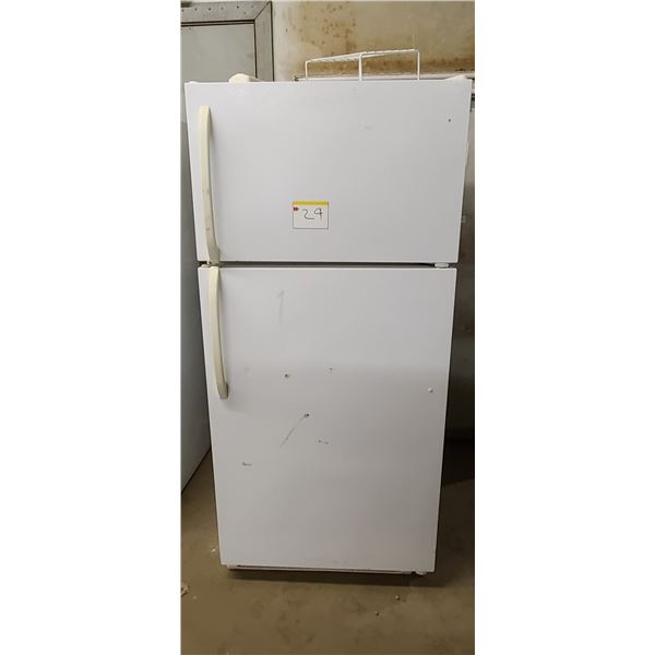 FRIDGE FREEZER