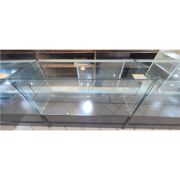 GLASS DISPLAY CASE WITH FOUR INTERNAL LIGHTS
