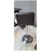 Image 3 : BLACK BAR STOOL - ADJUSTABLE HEIGHTS