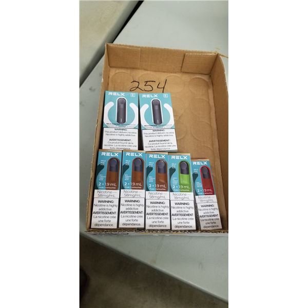 RELX VAPE DEVICE KIT QTY 2 RELX PRO PODS QTY 13, ASSORTED FAVOURS