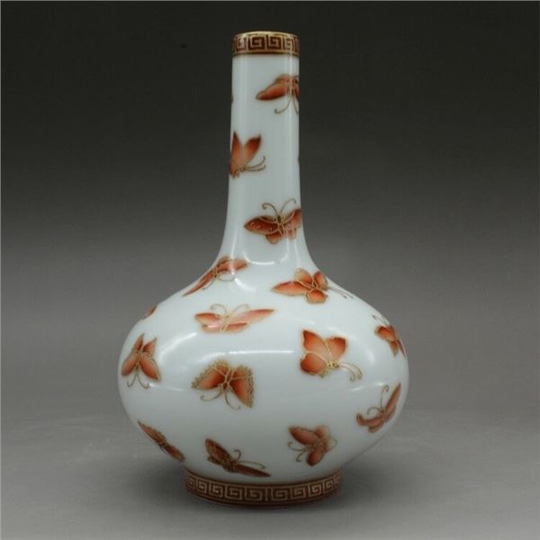 A BUTTERFLY BOTTLE VASE YONGZHENG MARK.