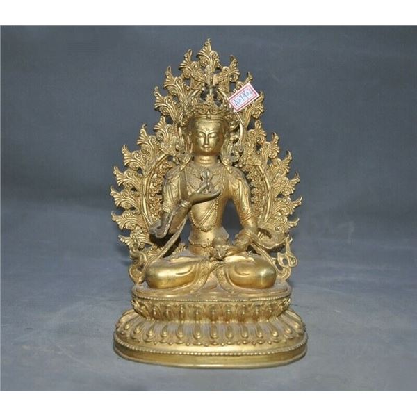 A GILT BRONZE KWANYIN BUDDHA FIGURE QING DYNASTY.