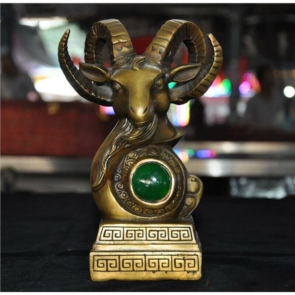 A BRONZE INLAY GREEN JADE DEER HEAD STATUE QING DYNASTY.