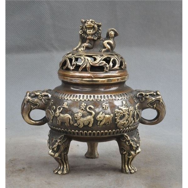 A BRONZE DOUBLE EAR BEAST CENSER QING DYNASTY.