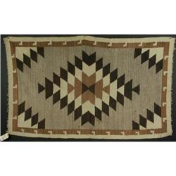 NAVAJO WEAVING DIAMOND/VAGINA DENTATA PATTERN