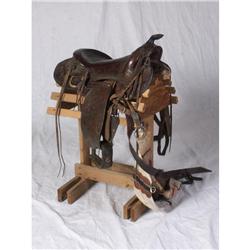 VINTAGE OREGON LEATHER CO 15'' WESTERN SADDLE