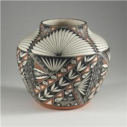 ACOMA WATER JAR D. ANTONIO