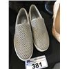 Image 2 : LADIES MICHAEL KORS CASUAL SHOES AND BOOTS SIZE 9.5