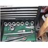 Image 9 : CRAFTSMAN TOOLBOX C/W VARIOUS WRENCHES, SOCKETS, RATCHETS, SCREWDRIVERS & PLIERS