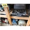 Image 1 : SHELF OF MISC. ELECTRIC MOTORS & GEARS