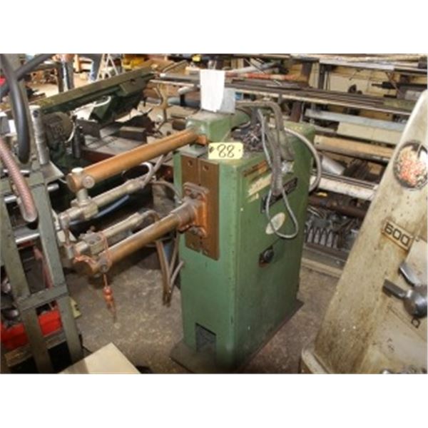 WELD-O-MATIC SPOT WELDER (550 VOLT)