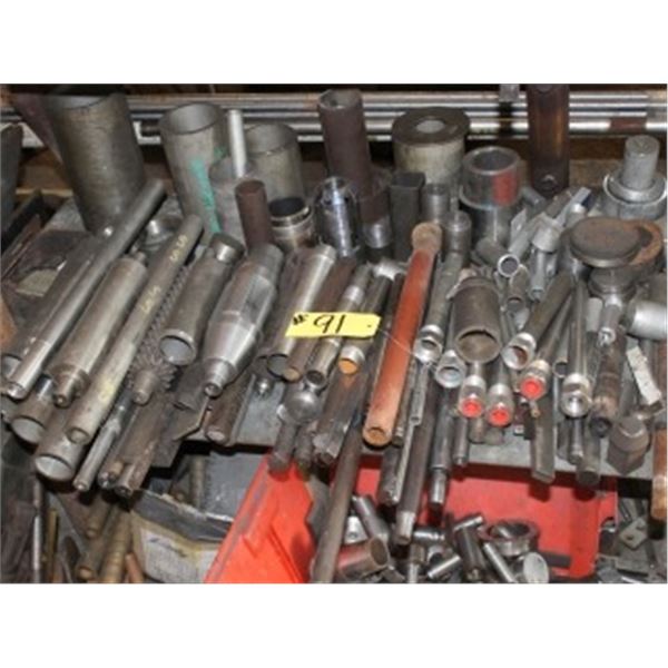 VARIETY OF SHORT PIPE & SOME SOLID SHAFT