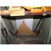 Image 3 : TOS MILLING TOOLS C/W CABINET