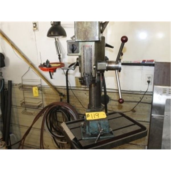 MALILLA DRILL PRESS WITH VISE