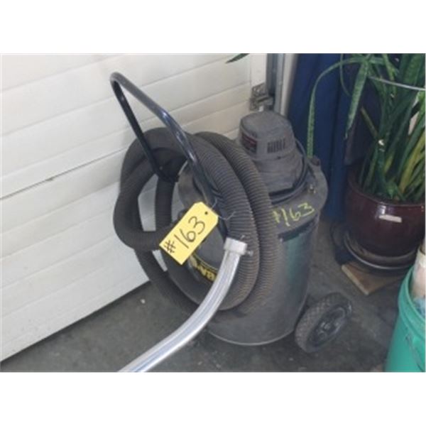 SHOP VACUUM