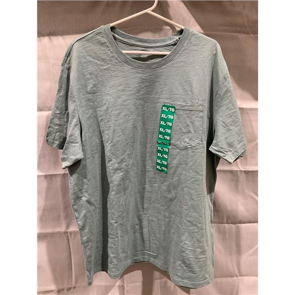 NEW Mens XL Pocketed Short Sleve Shirt