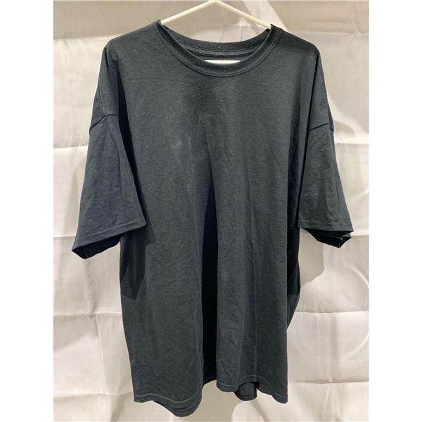 NEW Gildan dry blend mens 2XL tshirt