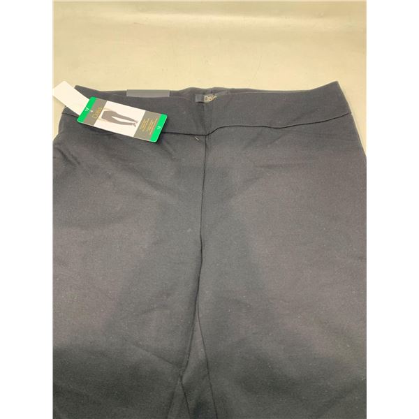 NEW DaliaÂ Womens Dress Pants - M