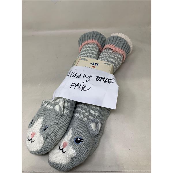 NEW pair of Sweater socks - 4-10