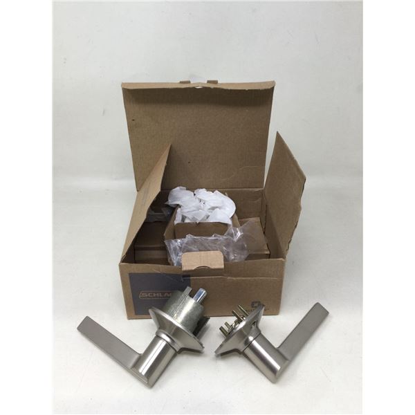 Hall and Closet Lever Passage - F10 LAT 619Â