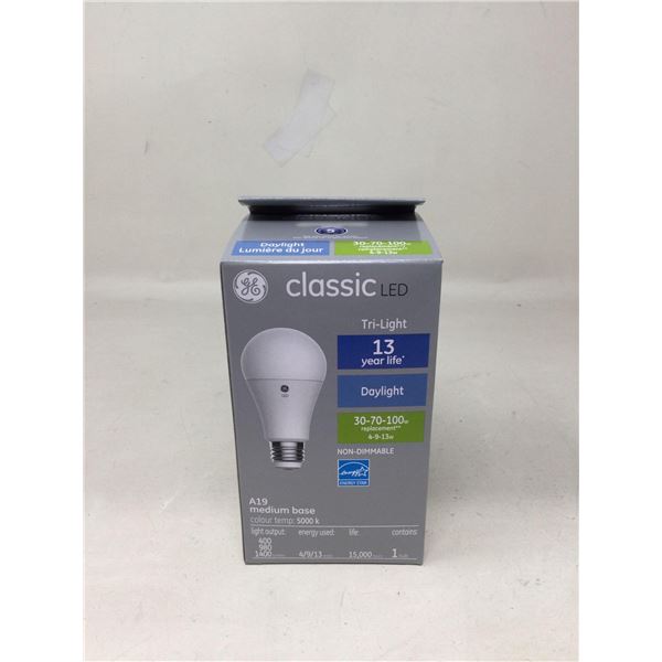 GE Electric Classic LED A19 Daylight 5000k Color Temp Bulb