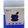 Image 1 : Wireless Earbuds with Charging Case - TWS-T5
