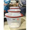 Image 1 : Rubbermaid Food Storage Containers Lot of 3Â