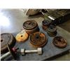 Image 2 : 200 Lbs of various plate weights