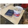 Image 1 : PAIL OF GOLF BALLS AND AUTO REPAIR MANUAL