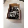 Image 2 : BOX OF SWAGELOK AND PARKER FITTINGS
