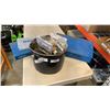 Image 1 : 3 PARTS ORGANIZERS, PAIL OF BOLTS