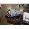 Image 2 : 3 air mattresses with cleaning mops and activity tables - store returns