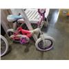 Image 2 : 2 pink kids bikes