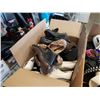 Image 2 : 2 BOXES OF SHOES AND BELTS