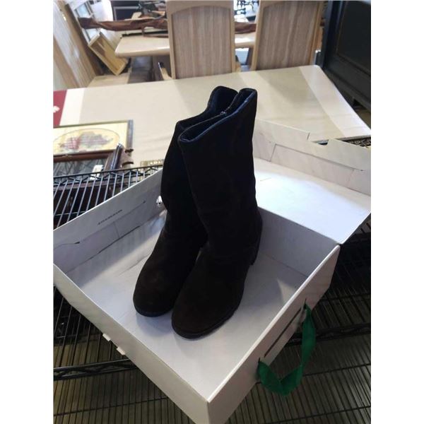 Cougar marni size 8M boots