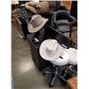 Image 1 : 3 COWBOY HATS AND SIZE 8 1/2 COWBOY BOOTS