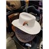 Image 3 : 3 COWBOY HATS AND SIZE 8 1/2 COWBOY BOOTS