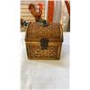 Image 10 : LOT OF JEWELLERY - BEADED, STONE, MAGNETIC, ETC