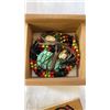 Image 13 : LOT OF JEWELLERY - BEADED, STONE, MAGNETIC, ETC