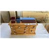 Image 1 : Jewelry box with contents, 4 rings and 2 necklaces