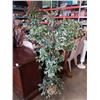 Image 1 : ARTIFICIAL TREE