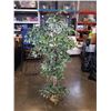 Image 2 : ARTIFICIAL TREE